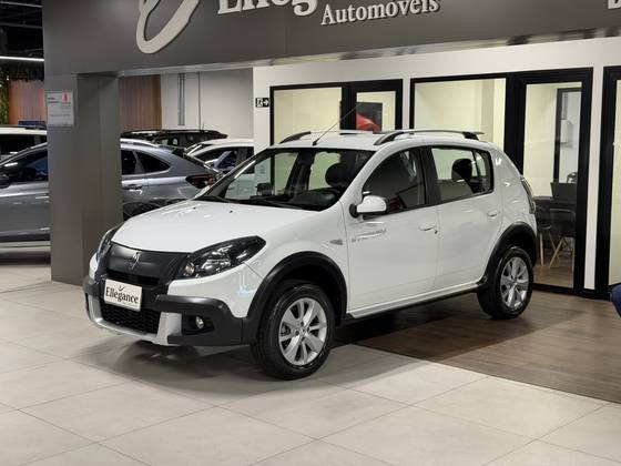 RENAULT SANDERO 1.6 STEPWAY 8V FLEX 4P MANUAL RENAULT SANDERO 1.6 STEPWAY 8V FLEX 4P MANUAL